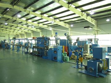 Máy ép dây cáp điện cho các vật liệu pvc