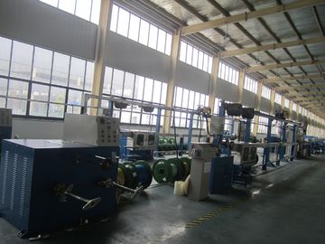 Máy ép dây cáp điện cho các vật liệu pvc