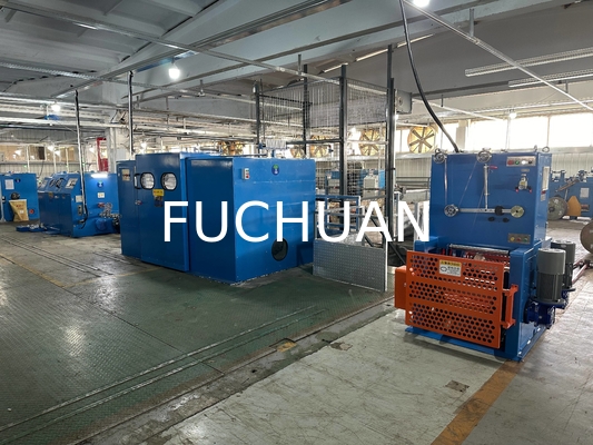 7.5KW Tốc độ điện đồng dây bunching máy 220V / 380V điện áp 4500KG Trọng lượng