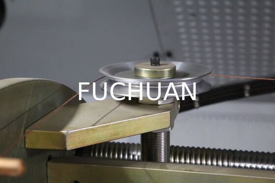 Máy ghép hai vòng xoắn được thiết kế với vật liệu mạnh mẽ Cáp carbon cung và đường băng chính xác cho dây bền